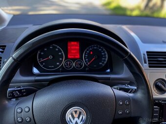 Volkswagen Touran Freestyle 1.4TSI, 1.maj, nízké km, nebour - 13