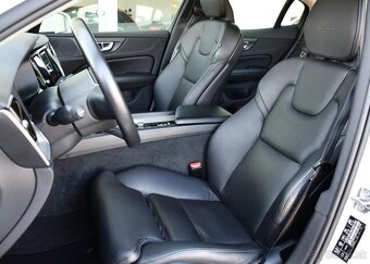 Volvo S60 T4 INSCRIPTION VIRTUAL 1.M ČR 140 kw - 13