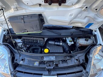 Renault Trafic 2,0 Dci 84kW Long 99tis km - 13