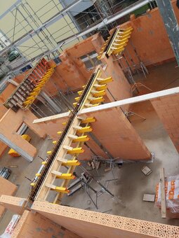 Partia murárov zháňa zákazky na rok 2026 - 13