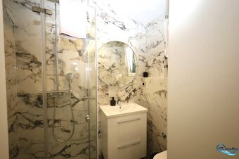 Vodice - moderný apartmán len 400m od mora - 13