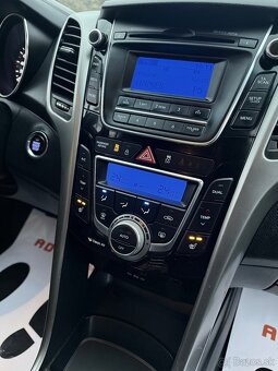 Hyundai i30 1.6Crdi Facelift - 13