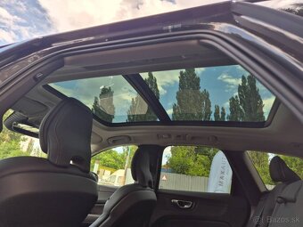 Volvo XC60 2.0 B5 mHEV Ultimate Black Edition AWD A/T - 13