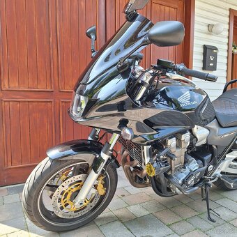 Honda CB 1300 SA - 13