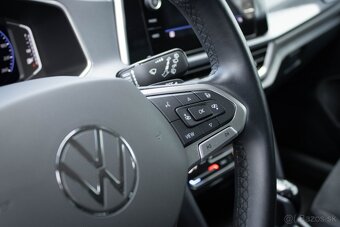 Volkswagen T-Roc 1.5 TSI DSG 110kw SVK-1.M. / AJ NA SPLÁTKY/ - 13