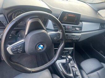 BMW 218 D - 13