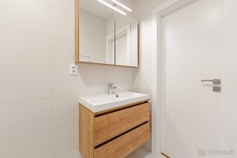 KRÁSNY ZREKONŠTRUOVANÝ 4i BYT - NEZÁBUDKOVA ul. - PIVNICA - 13