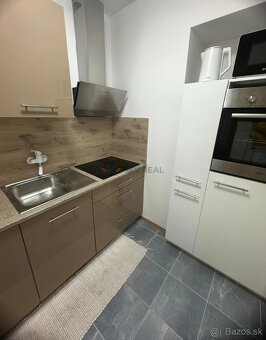Na prenájom 2-izbovy krásny byt s rezidenčným parkovaním - 13