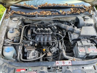 Octavia 1 1,6 74 KW - 13