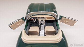 1:18 JAGUAR E CABRIO No. 146 - 13