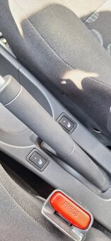 SUZUKI SPLASH BENZÍN NÁJAZD 111000KM -ŤAŽNÉ/KLÍMA -3899.-EUR - 13