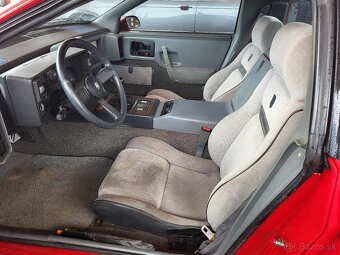 Pontiac Fiero GT - 13