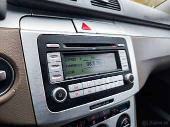Volkswagen Passat B6 sedan Highline 2.0TDI 103 kw - 13