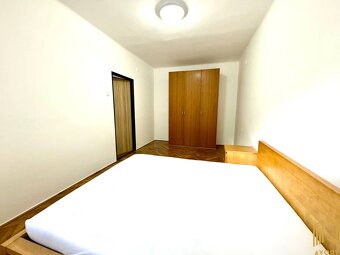 NA PREDAJ 3 - IZB. BYT (67m2), PALÁRIKOVA UL., SENICA - 13
