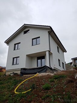 Zatepľovanie fasád na kľúč- sezona 2025 - 13