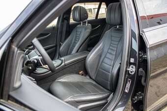 Mercedes-Benz E trieda Kombi 300 de 4MATIC - 13