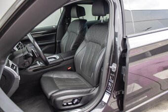 BMW Rad 7 730d xDrive - keramika, soft-close, TOP stav - 13