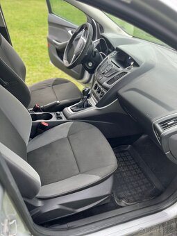 Ford Focus Kombi - 13