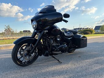 HD Street Glide - 13