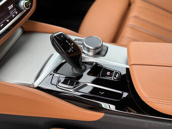 BMW 530d xDrive Touring M-Sport 2022, 35 102km, ZÁRUKA - 13