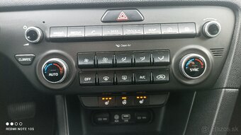 KIA  SPORTAGE  2,0  CRDI   AWD   A/T   PLATINUM - 13