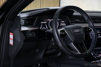 Audi e-tron 55 300kW S-Line Sportback Matrix Black Edition - 13