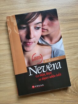 PREDÁM RÔZNE KNIHY, väčšinou nové - 13