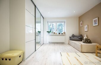3-izbový byt vo Vrbovom na ul. Nám.J.Emanuela, 80 m2, dvor - 13