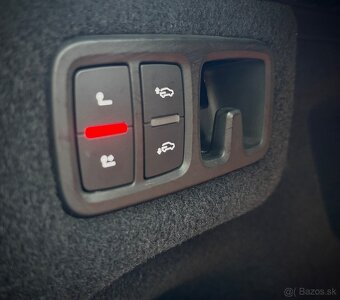 LAMBORGHINI URUS 4.0 V8 - 13