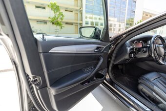 BMW 5 (G31) kombi - 13