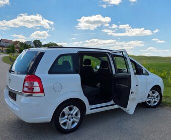 Opel Zafira 1.6 16V 85KW/115PS R.V.06/2013 - 13