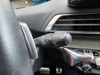 Peugeot 3008 1.6 Hybrid4 GT 300k - 13