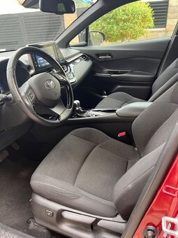 Toyota CHR 1.8 Hybrid 2019 rok 103000km 4,5l/100km - 13
