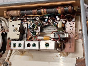 Transistor-Reiseempfänger R100 SternRadio Berlin VEB RFT - 13