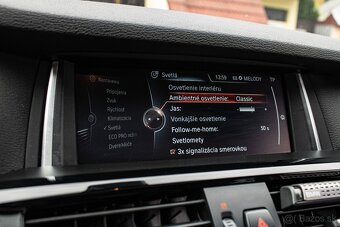 BMW X4 35d M Packet, Strešné okno, ACC, Harman Kardon, HUD - 13