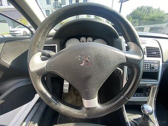 Peugeot 307 CC 2.0 16V Dynamique - 13