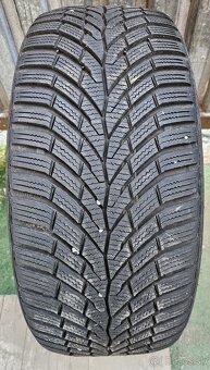 Špičkové zimné pneu Continental - 225/45 r17 - 13