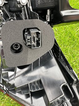 IQ light zadne svetla VW T-ROC original nove - 13