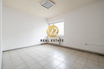 Na PRENÁJOM polyfunkčný objekt s pozemkom pri Tescu - 13