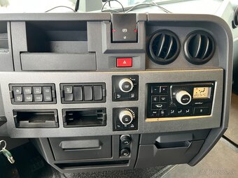 Renault T520 HIGH - 13