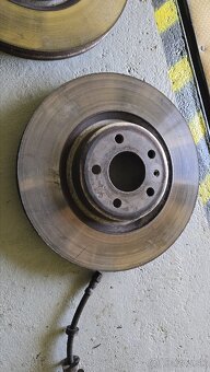 Predne brzdy Audi S4 / S5 B8 - 13