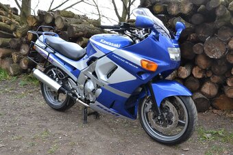 Kawasaki ZZR 600 - 13