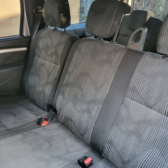 Dacia Logan 7 miestna - 13