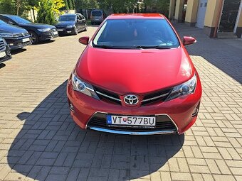 Toyota auris - 13