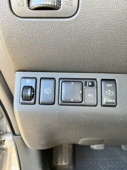 Nissan Pathfinder 2.5 dCI MT6 7-miestny - 13