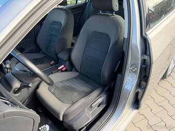 Volkswagen Golf Variant 2.0 TDI Highline DSG - 13