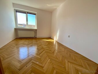 Prenájom 3 izbový byt 106m2 Nitrianske Pravno - 13