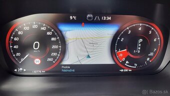 Volvo V90 T4 2.0L Momentum Pro A/T - 13