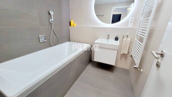 EXKLUZÍVNY 2i byt (16 p.),SKY PARK, KLÍMA, VÝHĽAD, PARKING,  - 13