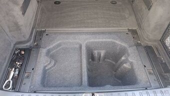 BMW 318d Touring - 13